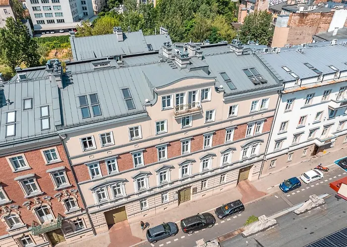 Old Town Standard Apartment By Bookinghost
